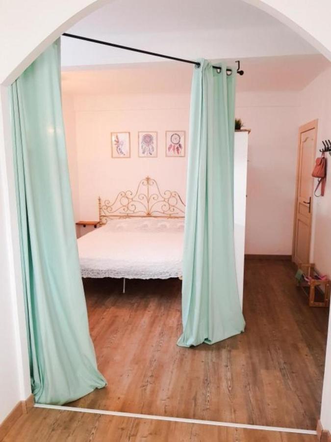 Апартаменты Thekeystudio, Studio Menta In Centre, 4 Minutes From The Sea Бордигера Экстерьер фото
